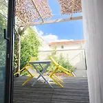 Apartament Urbaine Calme & Terrasse Privee Angoulême